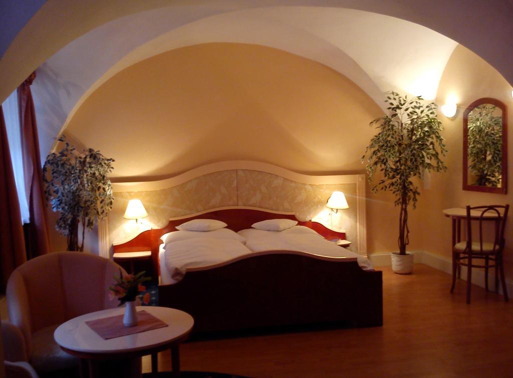 Hotel Stela Levoca Bagian luar foto